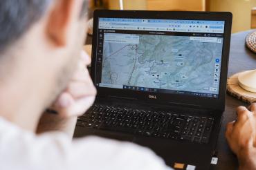 Camera trap surveillance on computer