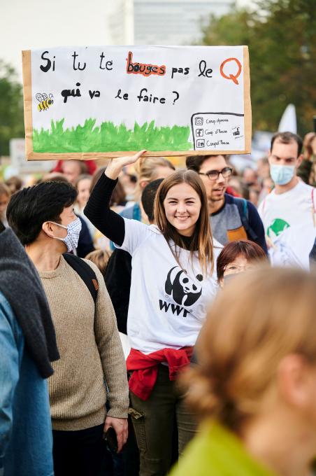 Certains membres de l'équipe jeunesse ont marché avec le WWF pour la marche pour le climat tout en faisant la promotion de leurs actions.